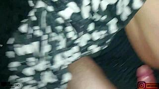 Entro a la habitaci�n a follarle el rico co�o a mi hermosa novia de tetas peque�as 😍