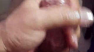 handjob and cum fun 😏