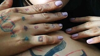 melisia galindo playing alone in a solo session