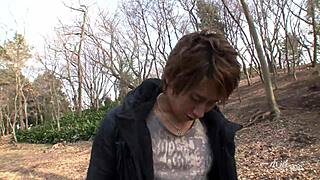 oh wow, check this japanese beauty giving wild head!