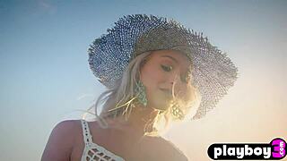 i can’t even... emma hix big ass striptease is just amazin!