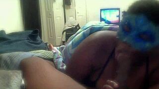 ये XXX होंठ लंड को गले तक चूसना बखूबी जानते हैं