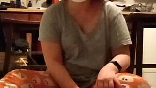 Promotional grey workout video encourages subscribing to membership for hundreds of vids.