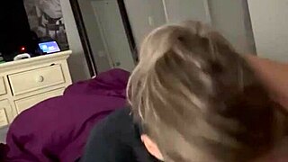 Summer Sucks Boyfriend's Cock for Fun 😏