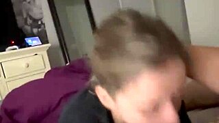 Summer Sucks Boyfriend's Cock for Fun 😏