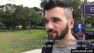 젊은 라틴 게이 18+를 내 순종 장난감으로 길들임