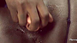 Close-Up View Of Latina Fernanda Masturbating Her Pussy With Toys