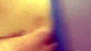 This monster cock is fucking a tiny 18+ in the backseat, so intense! 😍