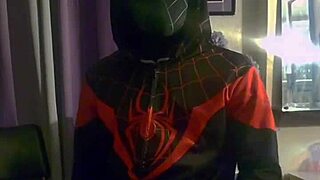 elijah nelson jerks big cock in cosplay