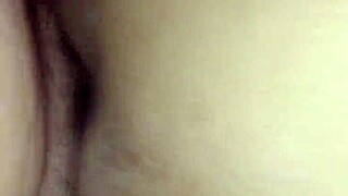 İtaatkâr twinki bu sıradan buluşmada korumasız siktim