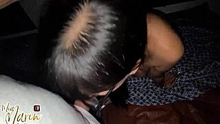 oye, en el club swinger mi esposo me lleva al cuarto oscuro para que todos me toquen y cojan! 😈