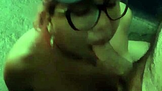 gordinho do guincho veio e meteu gostoso e depois deu aquela leitada no meu rostinho