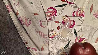 I came all over my best friend’s flowery white panties