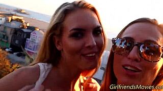 Blonde les pov licking 😏