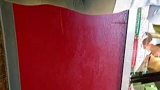 what's hidden under those leggings in this candid ass shot?