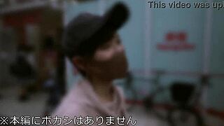 Lara-chan high-speed creampie fuck