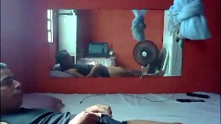 Pegando a morena de jeito com anal intenso