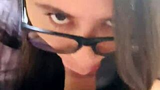 Hermosa Puta Gives Me A Mamada And I Cum On Her Bonita Cara 😍