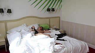 Sofi ties herself up in bondage