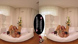 solo milf masturbates in vr