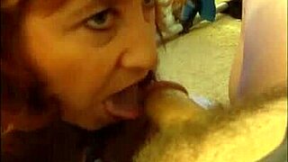 Watch this dirty pumpkin pussy dance!