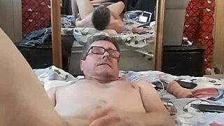 Exploring double dildo play in a fun session