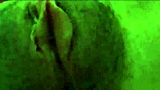 chantal flashing her pussy up close, wow! 😍