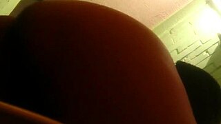 recording this girl at the party, check out that ass on holiday! 🎉