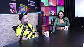 The cuckold came to make money but the first time was horrible with monica lima