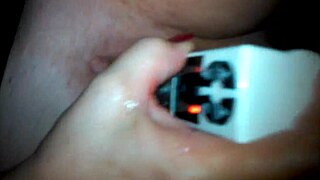 Amateur Squirting With Toys And Shaved Pussy