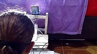 hey, wanna see me flash my big ass in doggy?