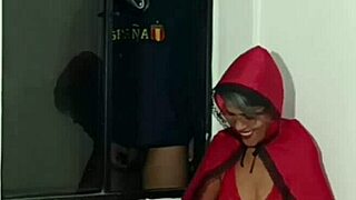fucking the little red riding hood's stepsister on halloween night
