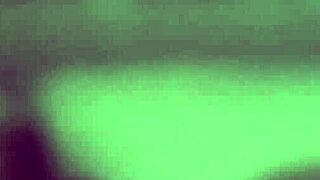 Babe in softcore solo play