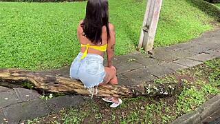 damn, she rubbed her pussy in shorts and begged for cock