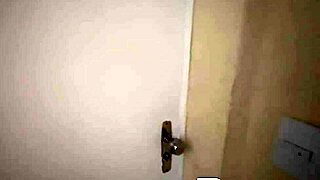 putinha safada sentando no cacete do namorado na cozinha pov