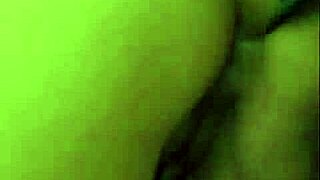 Sobrina de visita de navidad la llev� la habitacion me la di de perrito y le deje todo mi semen adentro