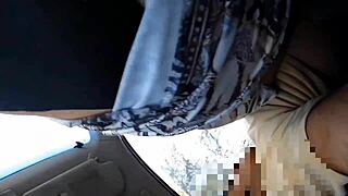 want to see this Pinay giving a blowjob?