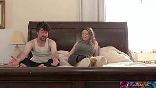 Mostohafiú bukik a bulin, de sikerül a mostohaanyával otthon.