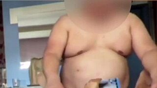 Morrita de 19 Seduces Older Man for Bedroom Action