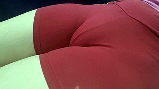 Wow, check out Novinha's tight shorts gripping that cameltoe!