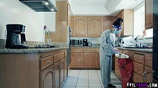 Scarlit scandal is so loney and bored eversince the pandemic came so she flirted with this hot delivery guy jake adams and enjoyed a hot sex with him