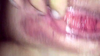 Detailed view of an old mature woman squirting in a homemade high definition video