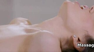 Horny Masseur's Passion For Eating Pussy Revealed