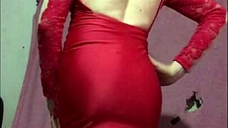 Usa Twink Crossdresses In Lingerie For Gay Encounter