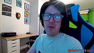 Leeds nerd bangs and cums, first time british amateurs tricked into group blowjob facial