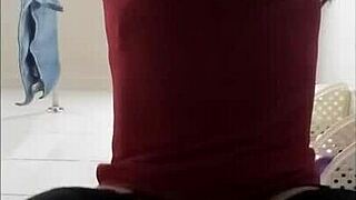 Sexy tranny in stockings has fun with herself with a butt plug