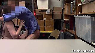 stepdaddy drills Amilia Onyx balls deep with big cock 😈