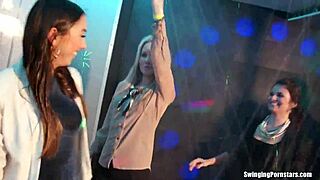 i'm at this wet party with lesbians fingering each other all night