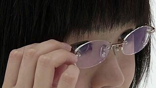 Want to see this amateur OL's beautiful small tits in nude?