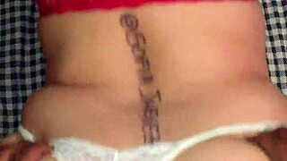 abriendo esas NALGOTAS RICAS de mi mujer in sexy lingerie over the bed